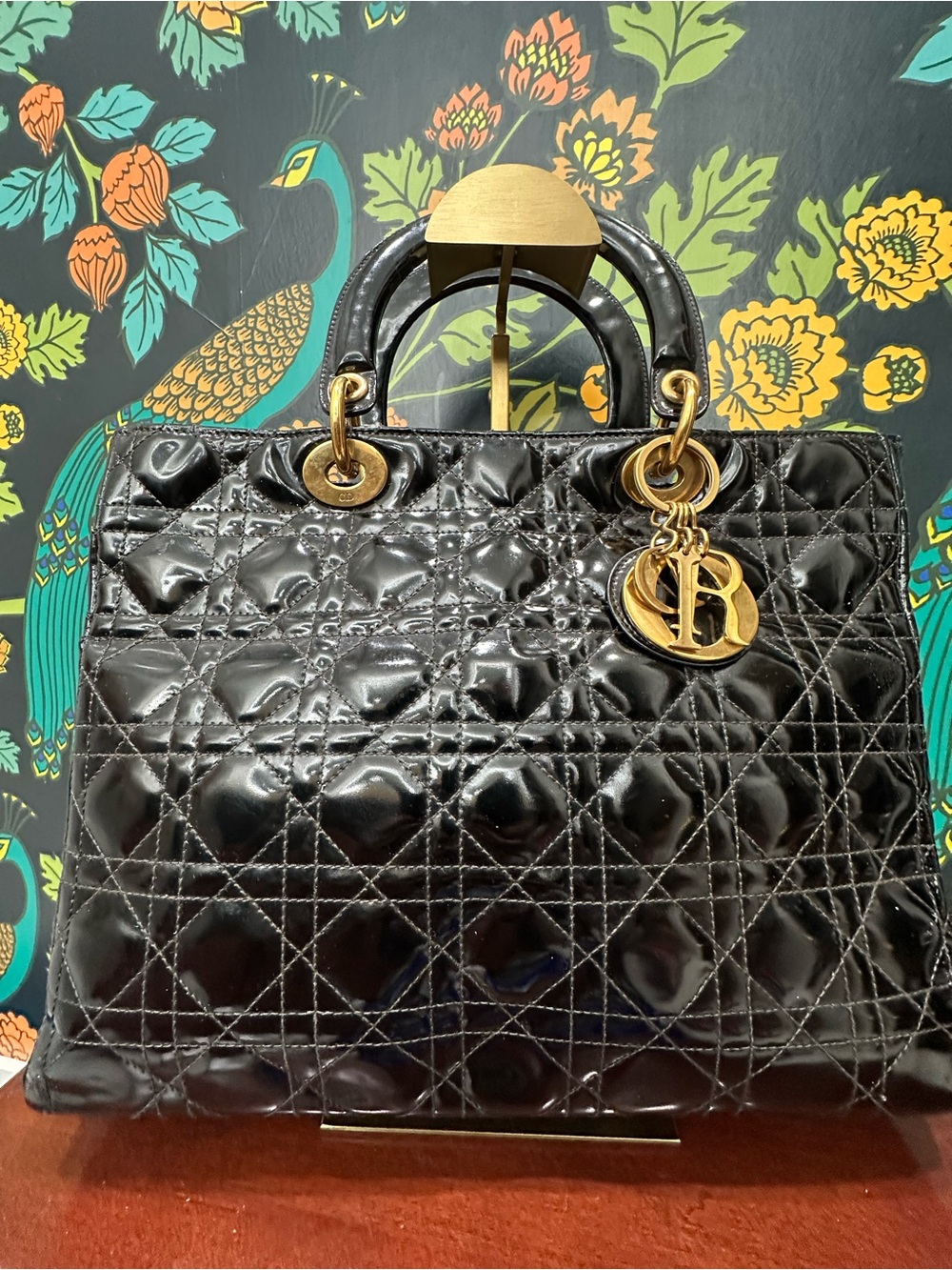 Christian Dior Med Lady Dior Black Patent Cannage Quilted Leather Gold Hardware - Picture 3 of 17